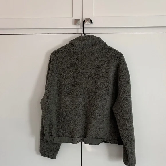 Vuori Grey Sherpa Jacket - Picture 4 of 4